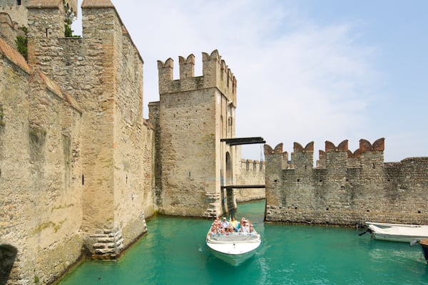 Château Scaliger qui includes visite en voiture, navigation et château