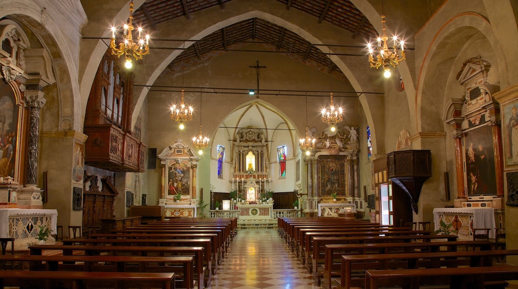 Santa Maria Maggiore cho thấy cảnh nội thất, di sản và nhà thờ
