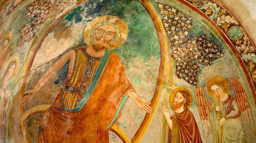 Chiesa di San Pietro caratteristiche di religiosità, arte e vista interna