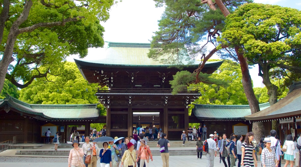 Chiba showing a temple or place of worship as well as a small group of people