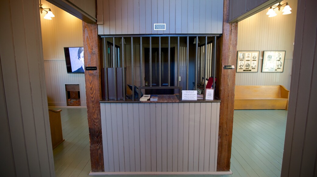 Lincoln Depot showing heritage elements and interior views