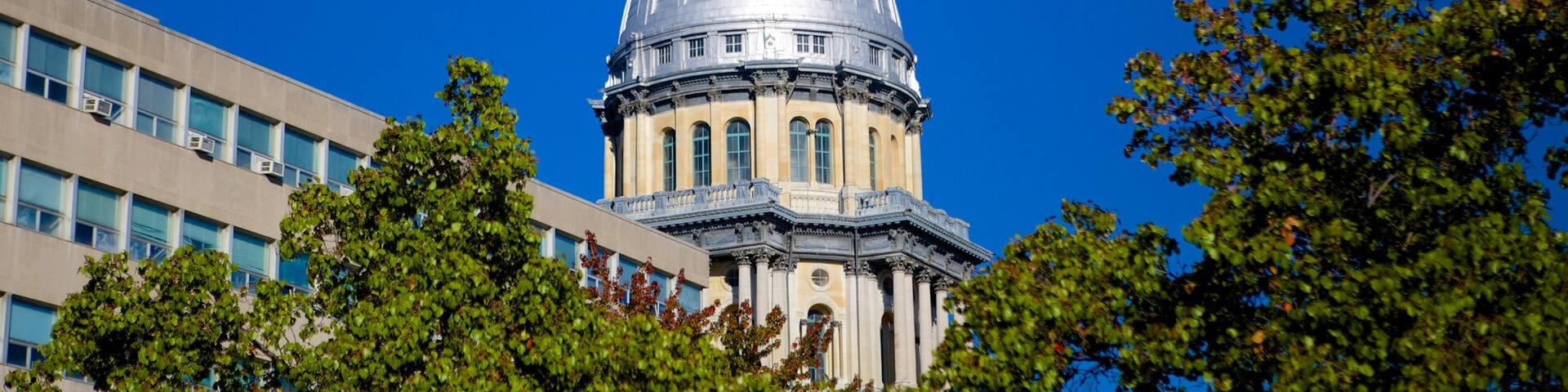 Illinois State Capitol which includes heritage architecture, an administrative building and heritage elements