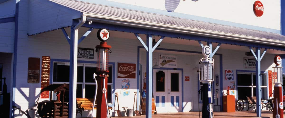 Port Charlotte Town Center which includes a small town or village