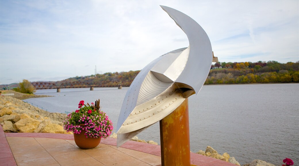 Dubuque which includes a river or creek