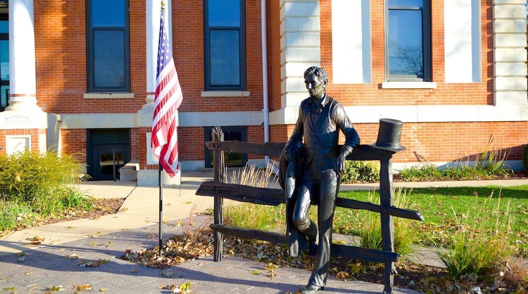 Pontiac showing a statue or sculpture