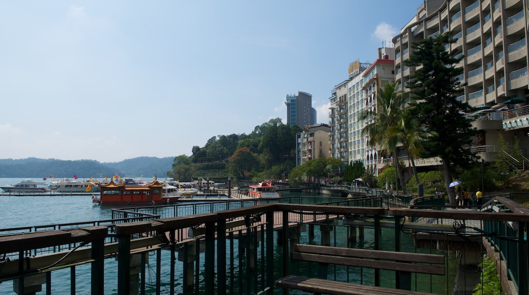 Shueishe Pier which includes a lake or waterhole