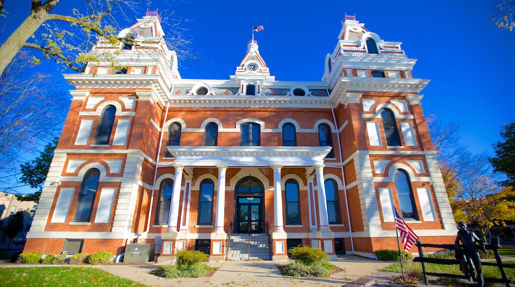 Illinois which includes heritage architecture, heritage elements and an administrative building