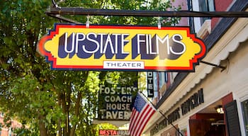 Rhinebeck showing signage and a city