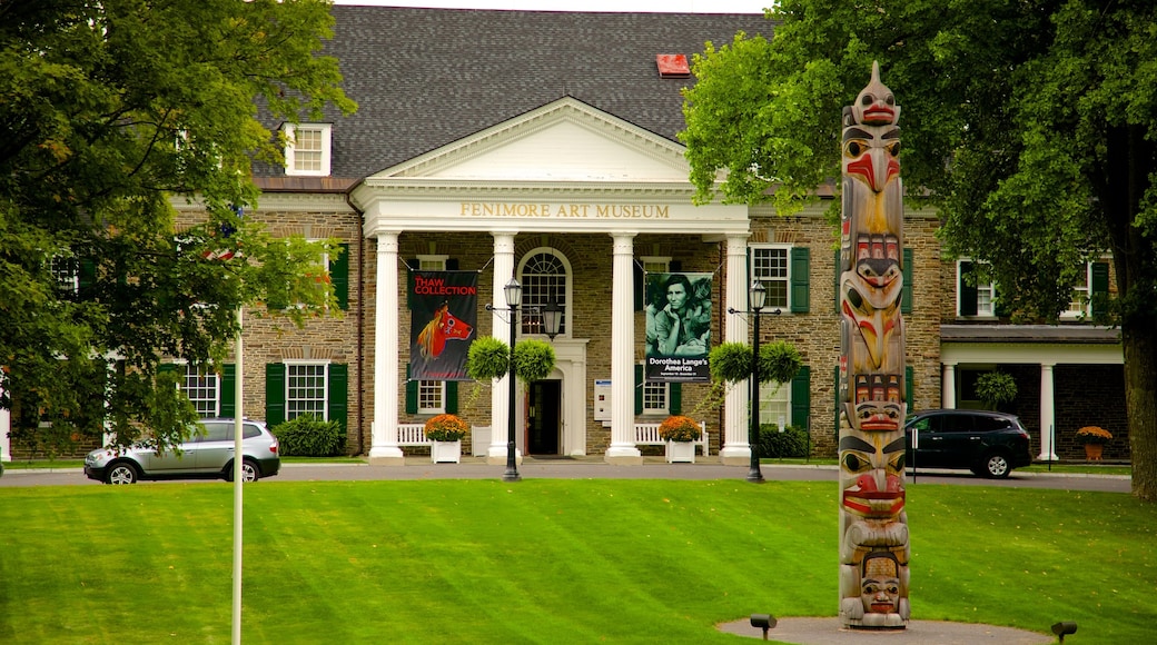 Cooperstown which includes a garden
