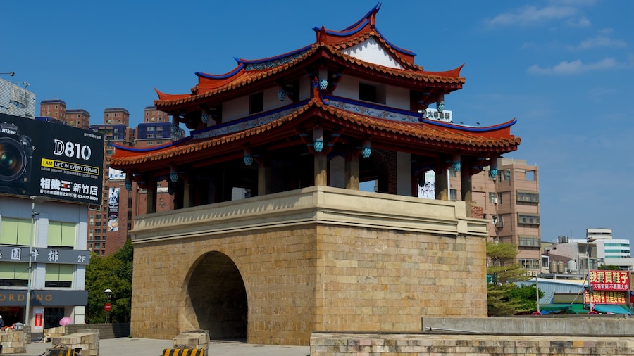 East Gate mit einem Geschichtliches und Stadt
