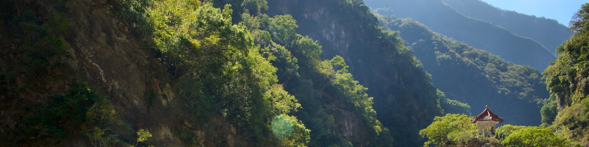 Taroko National Park welches beinhaltet Fluss oder Bach, Schlucht oder Canyon und ruhige Szenerie