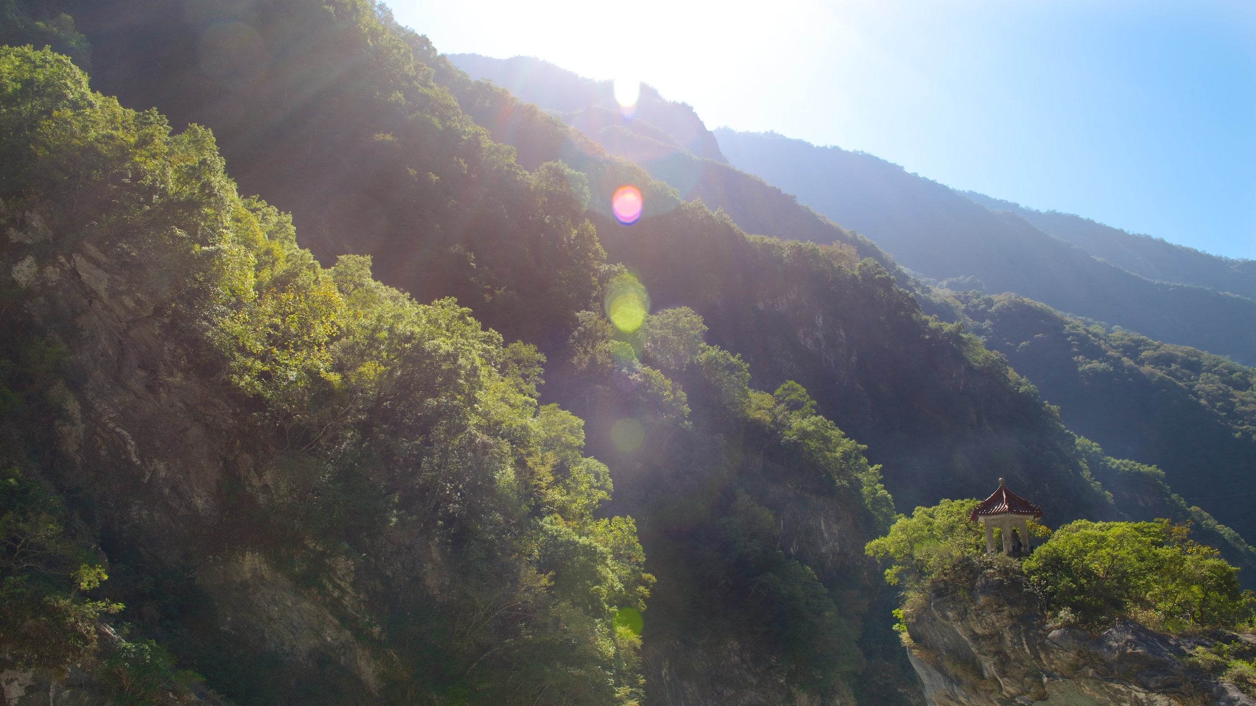 花蓮様　確認ページ 330px-Hualien_County_Montage.png