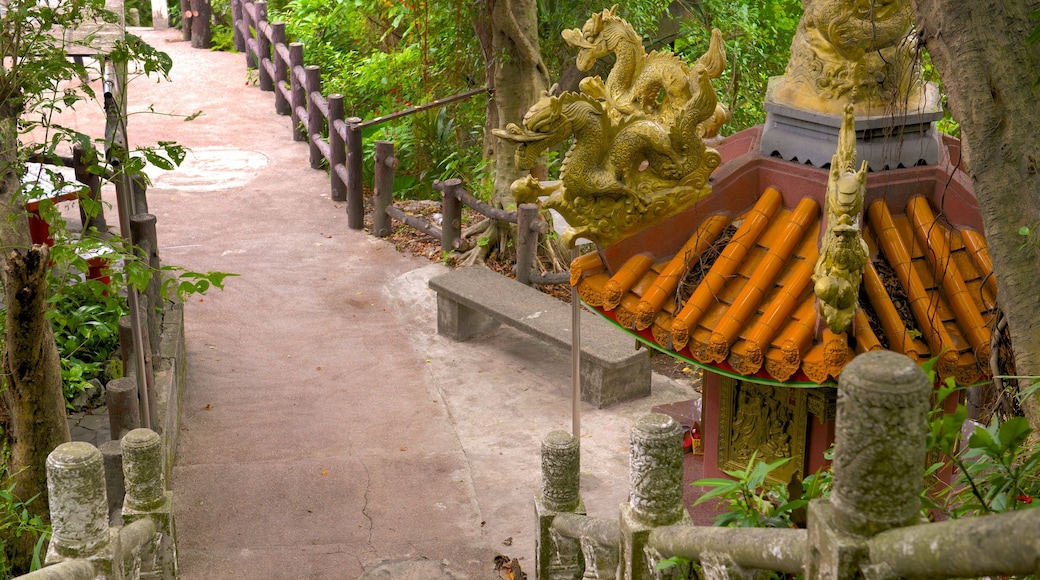 Parque de Zhongzheng que incluye un jardín