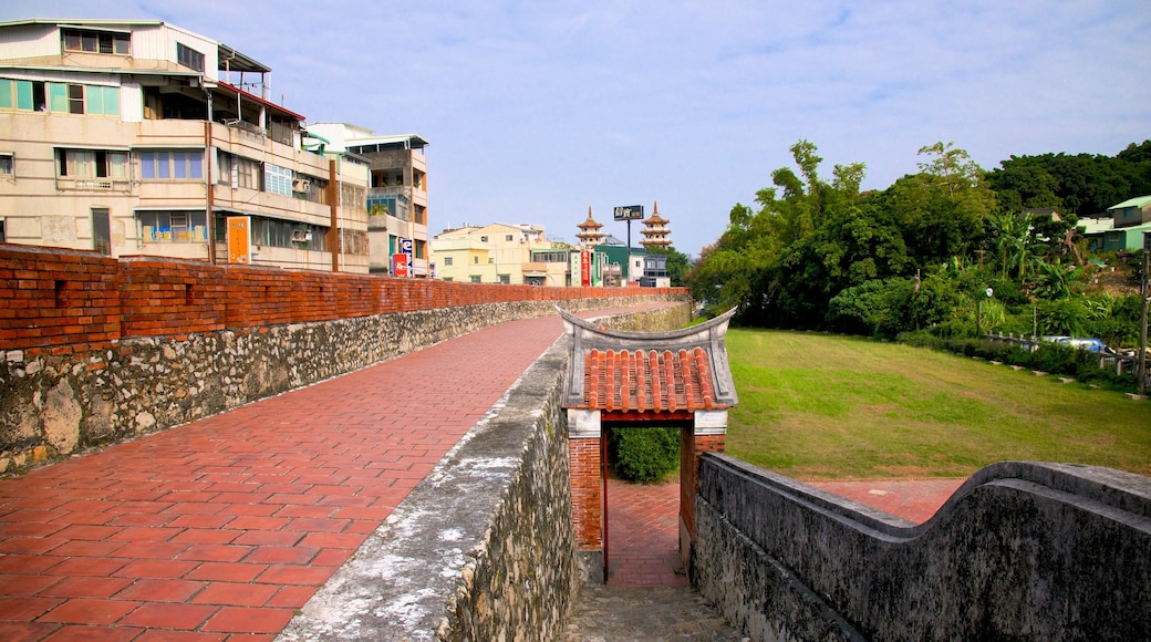 Kaohsiung showing heritage elements