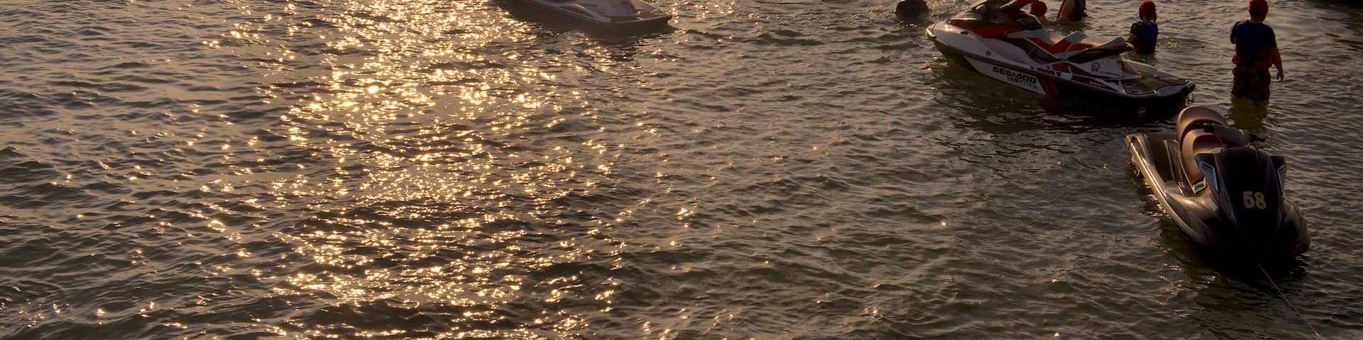 Nan Wan Beach which includes general coastal views and jet skiing