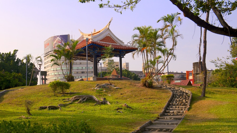 Taichung Park which includes a park