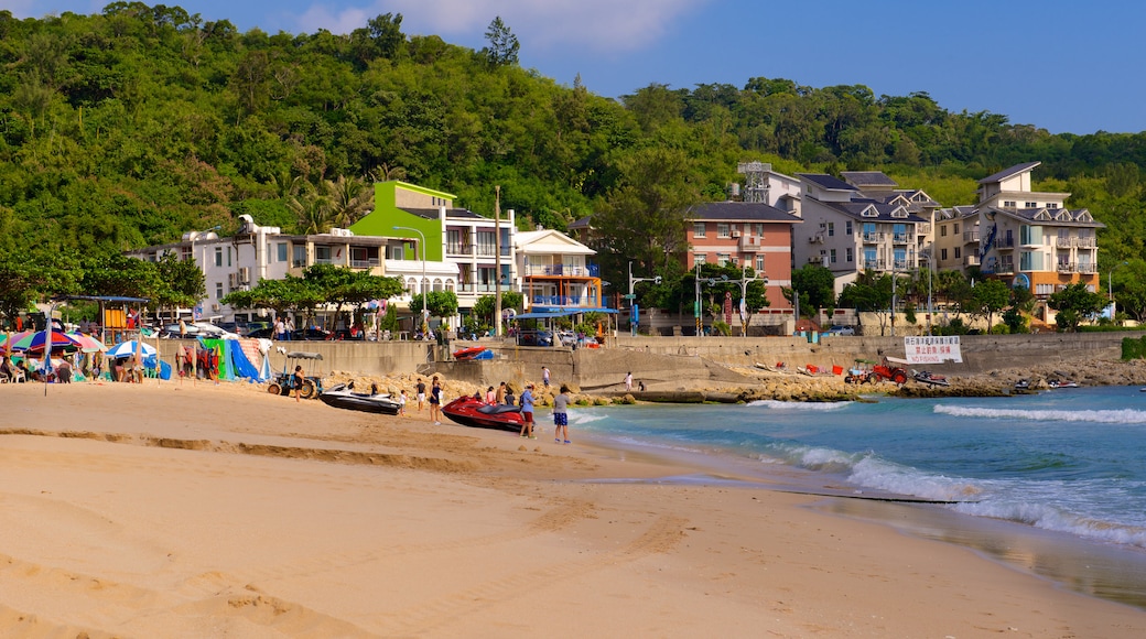 Nan Wan Beach which includes a beach