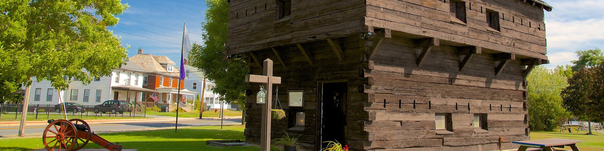 Stillwater showing a garden