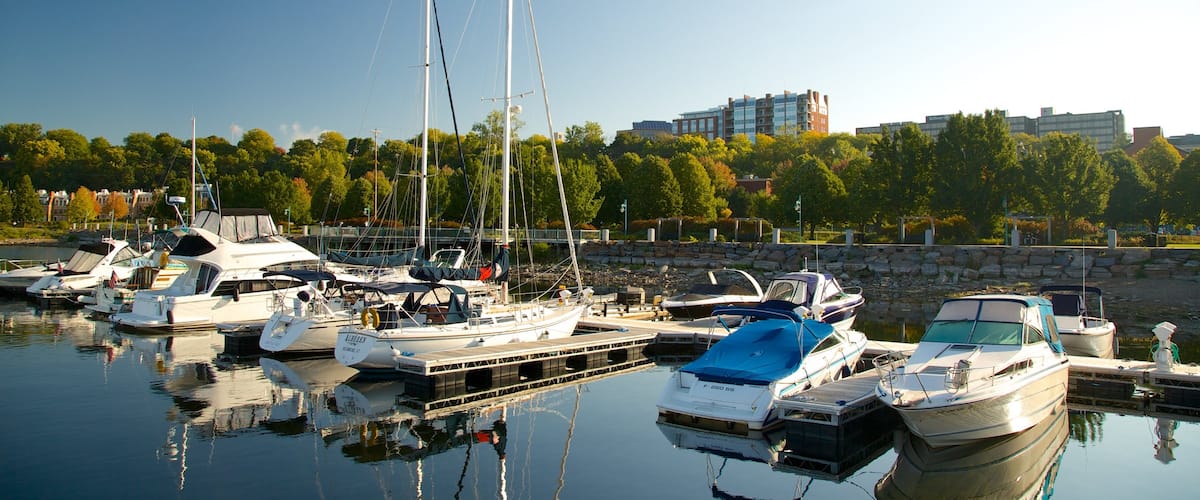 Waterfront Park showing a bay or harbor