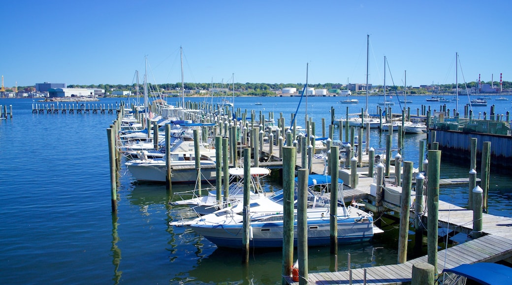 New London featuring a bay or harbour