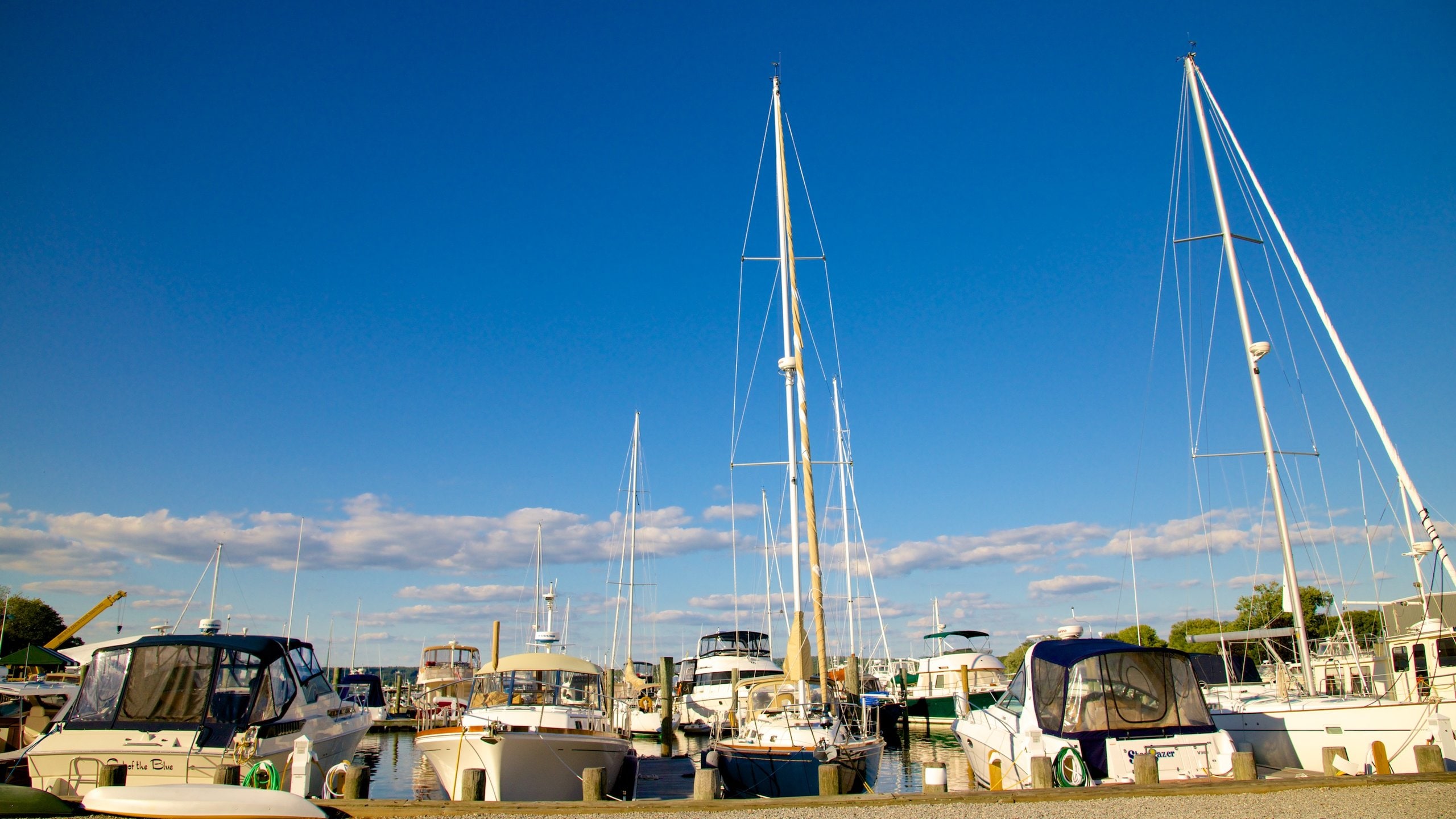Essex ofreciendo una marina