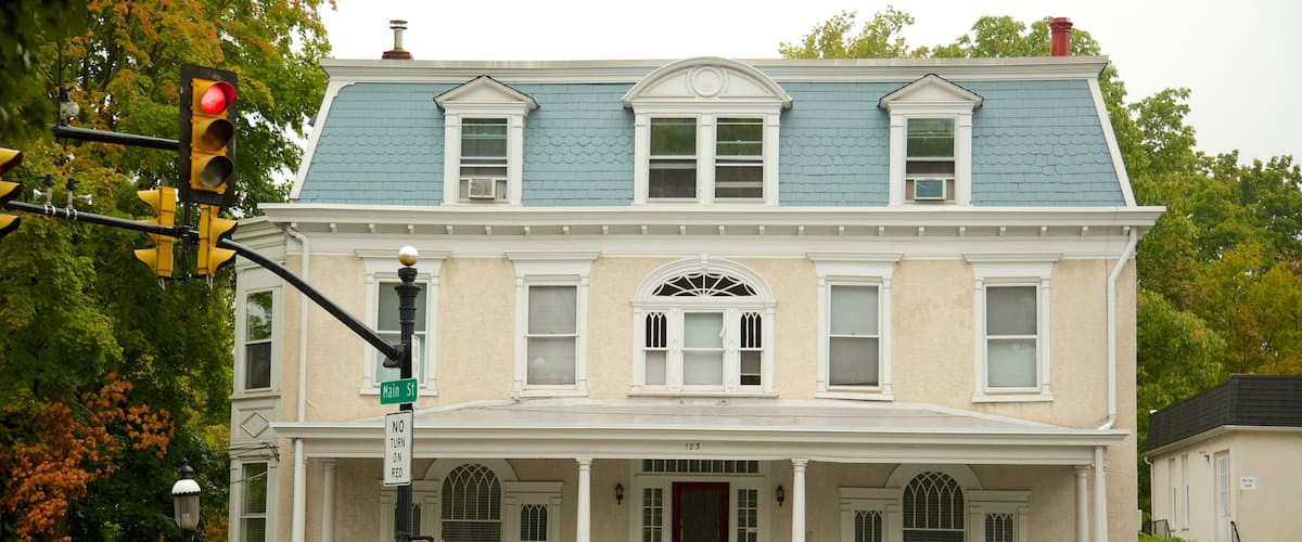 Doylestown featuring heritage architecture and a house