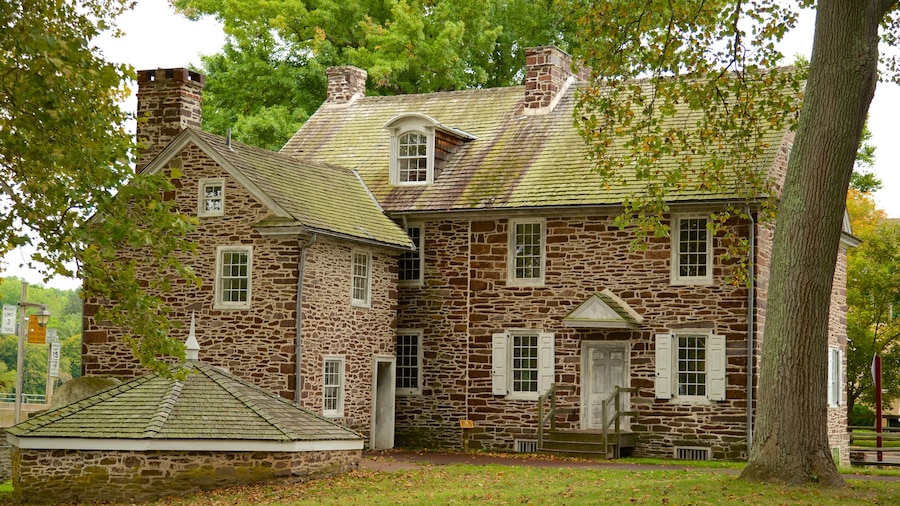 Washington Crossing que incluye una casa y patrimonio de arquitectura