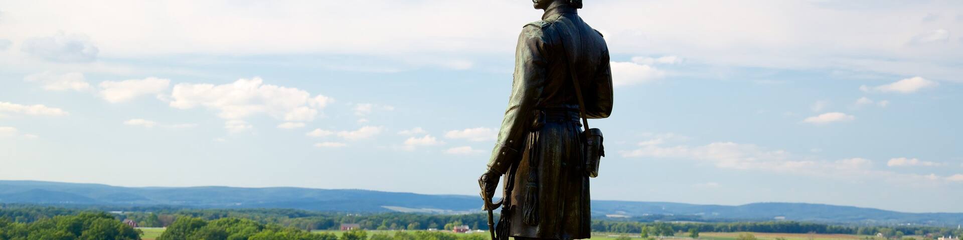 Gettysburg National Military Park showing heritage elements, military items and landscape views