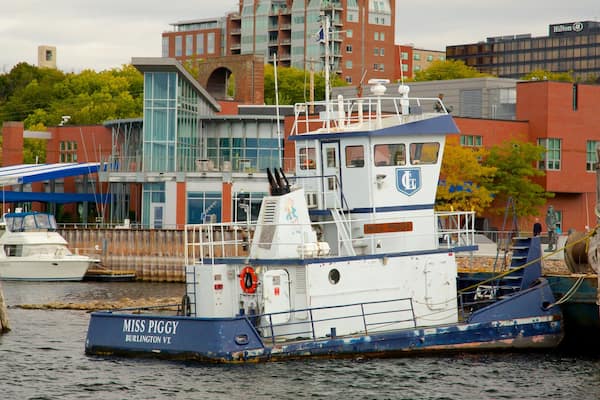 Lake Champlain Ferries das einen Fähre und See oder Wasserstelle