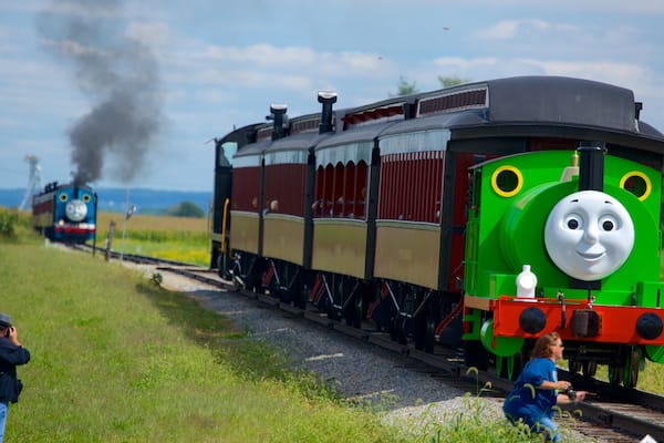 National Toy Train Museum welches beinhaltet Eisenbahnbetrieb sowie einzelne Frau