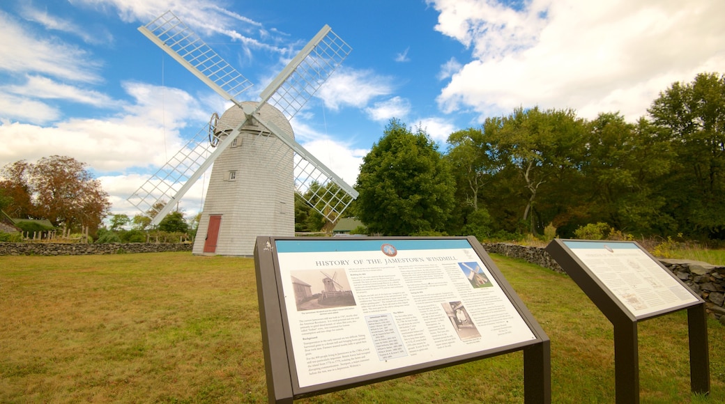 Jamestown Windmill mostrando oggetti d\'epoca e mulino a vento