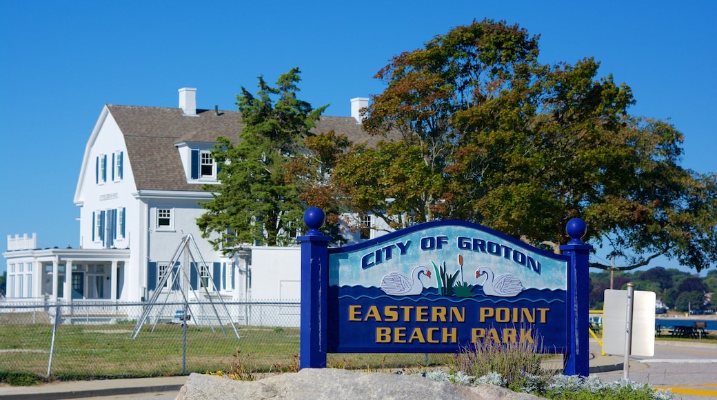 이스턴 포인트 비치 을 보여주는 신호