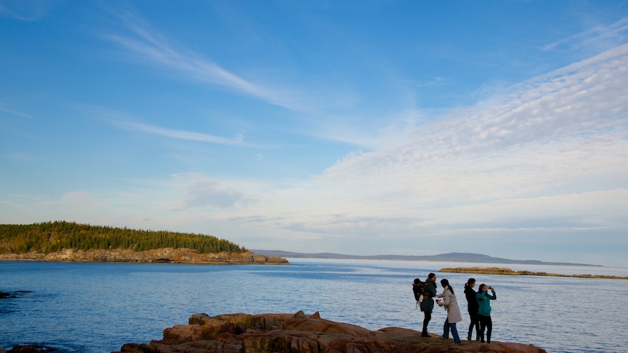 Bar Harbor bevat landschappen en ruige kustlijn