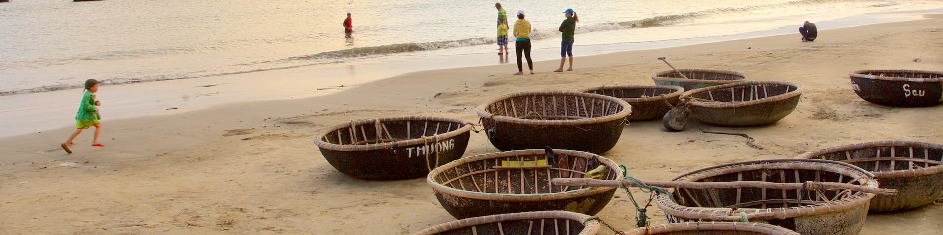 Da Nang which includes a beach