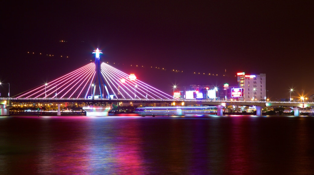 Han River Bridge which includes a city, a bridge and nightlife