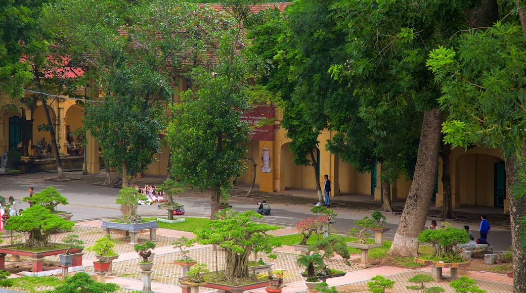 Hanoi Citadel showing a garden and a temple or place of worship