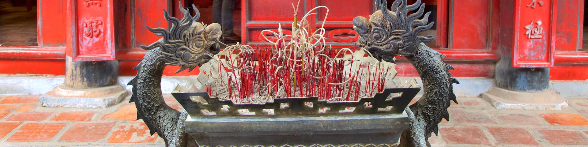 Temple de Literature mettant en vedette aspects religieux et temple ou lieu de culte