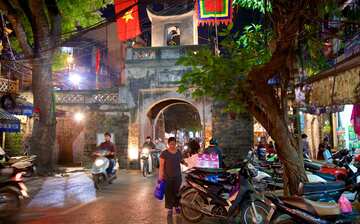 ハノイ旧市街の門 ハノイ エクスペディア ハノイ旧市街の門 ハノイ エクスペディア