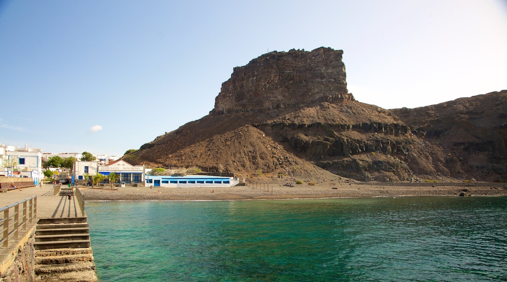 Agaete mettant en vedette gorge ou canyon et vues littorales
