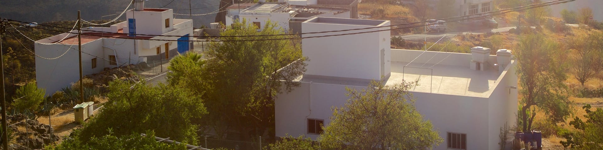 Gran Canaria which includes a small town or village