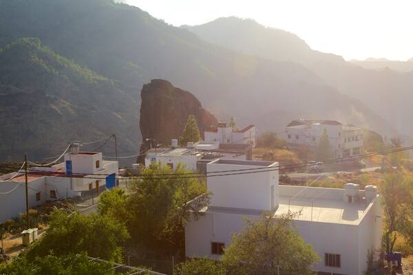 Gran Canaria which includes a small town or village