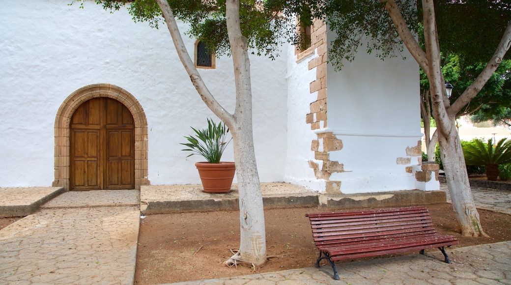 Pajara mostrando chiesa o cattedrale