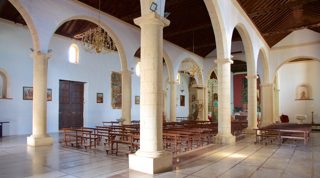 La Oliva which includes heritage architecture, heritage elements and a church or cathedral