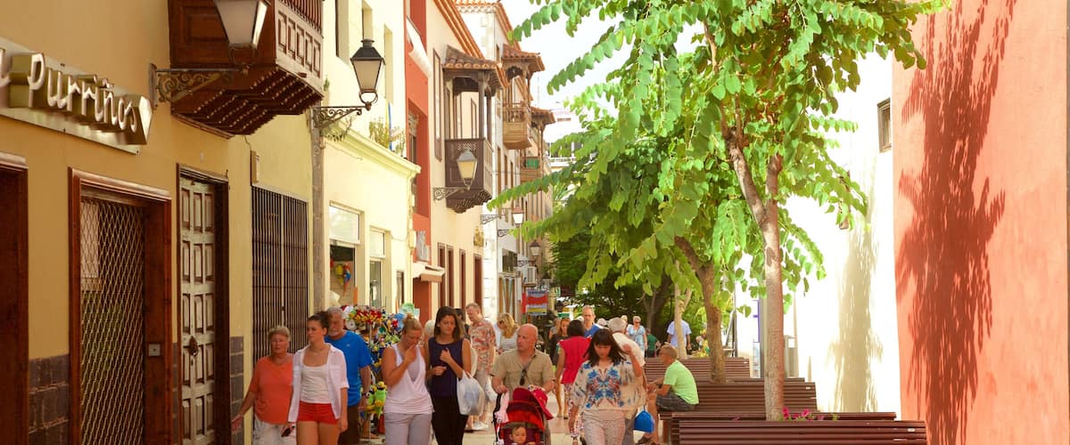 Plaza del Charco en ook een grote groep mensen