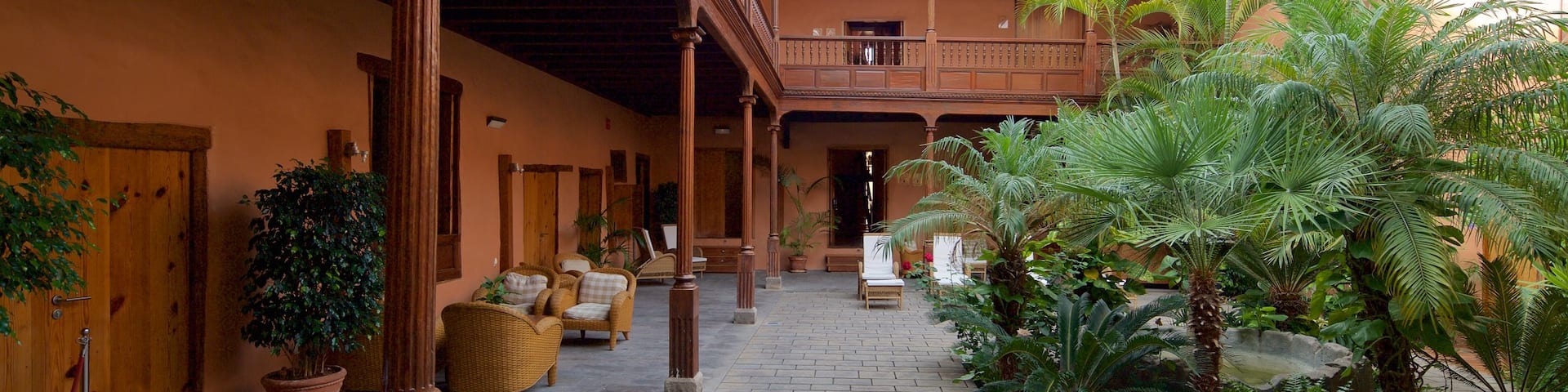 Garachico featuring heritage architecture