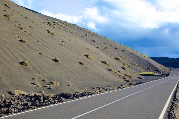 Parc national de Timanfaya mettant en vedette vues du désert et scÚnes tranquilles