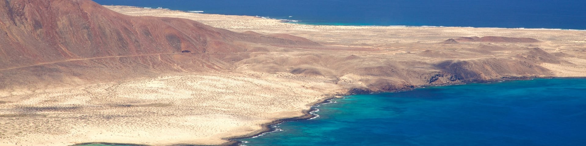 Mirador del Rio which includes general coastal views