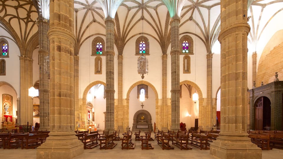 Cathedral of Santa Ana featuring religious elements, interior views and a church or cathedral
