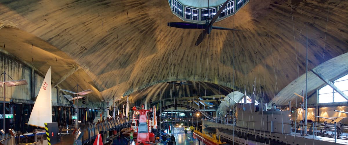 Tallinn showing interior views