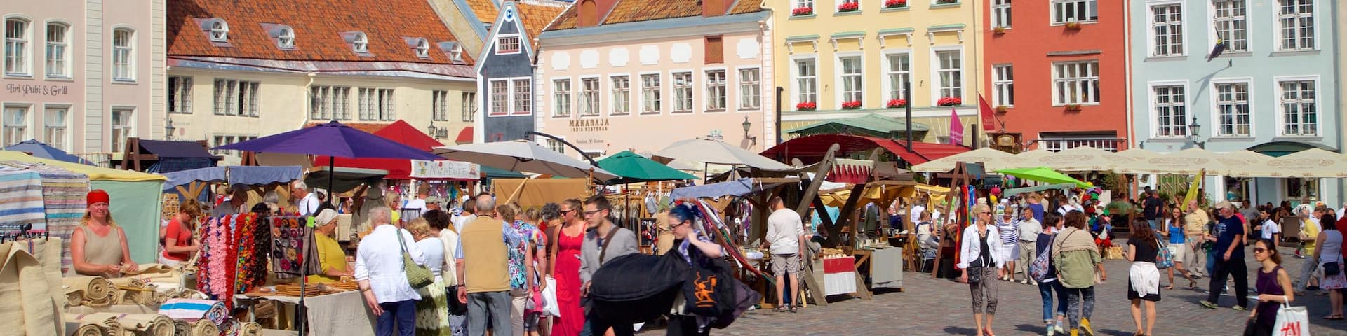 Town Hall Square showing markets, heritage architecture and shopping